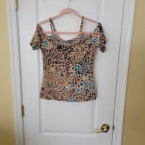 BOLD elements Cream and Brown Fitted Cut Out Blouse